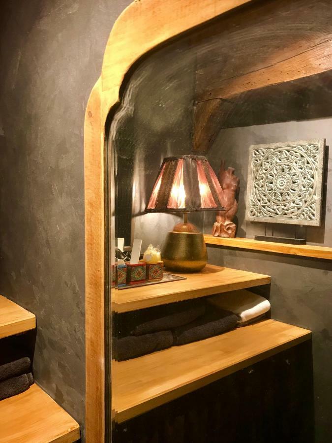 L'Elegance Au Coeur Du Medieval Apartment Provins Bagian luar foto